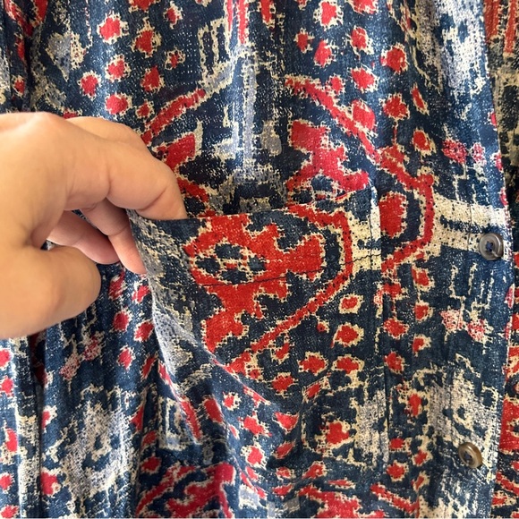 Pilcro Anthropologie Leilani Button Front Tunic Top Women’s Size Medium Blue Red - Picture 3 of 13